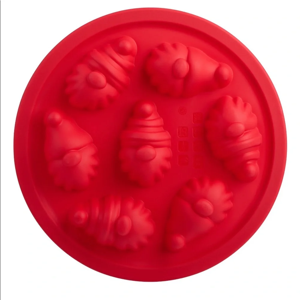 Trudeau Holiday Gnome Mini Treats Structured Silicone Cake 9” Round Pan